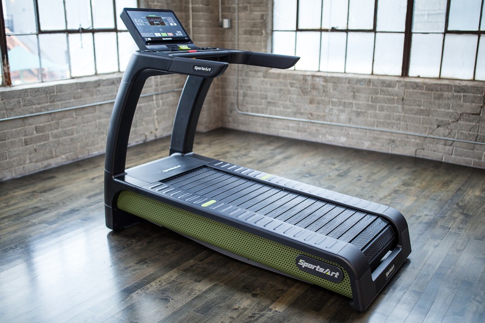 SportsArt G690 VERDE STATUS ECO-POWR TREADMILL
